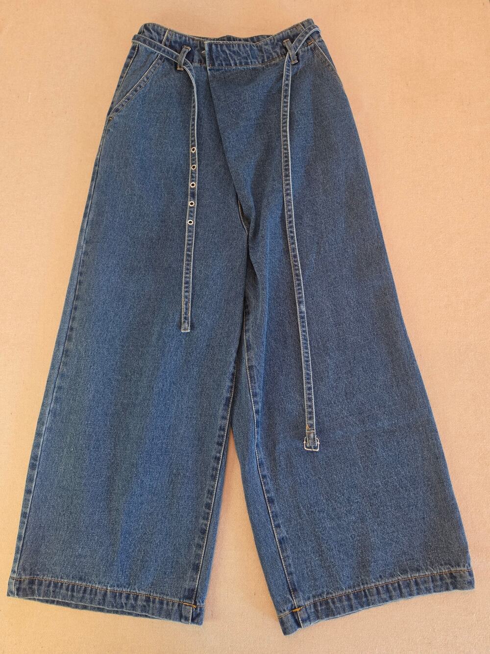 Stradivarius High-Waist Wide-Leg Blue Denim Jean with Belt Sz 4